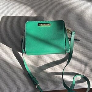 Steve Madden Vibrant Green Crossbody Bag